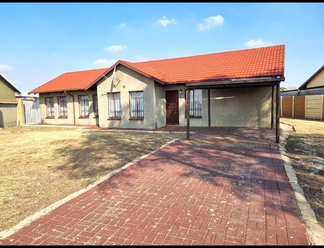 3 BEDROOM HOUSE FOR SALE IN KLIPPOORTJE